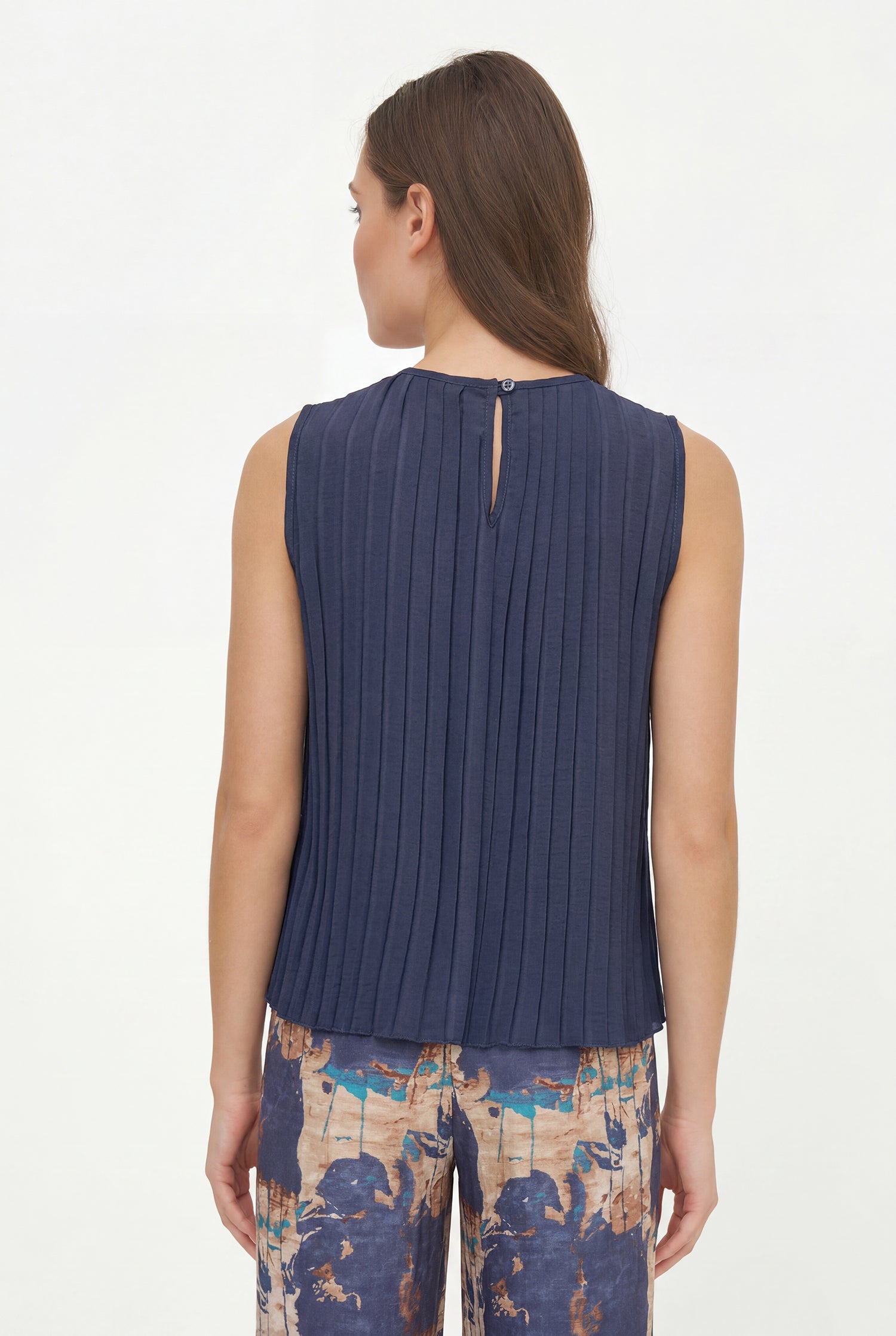 Women's Woven Top - Sleeveless